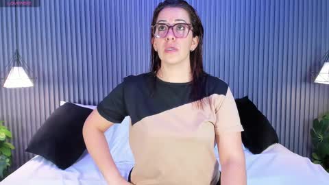 Snapshot of vanitysex chatting on November 2025 11:36:02 AM Karine online show from November 2025 11:36:02 AM