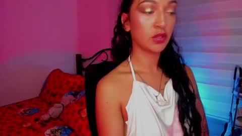 Snapshot of vannegoddess chatting on December 2025 03:01:01 AM vannegoddess online show from December 2025 03:01:01 AM