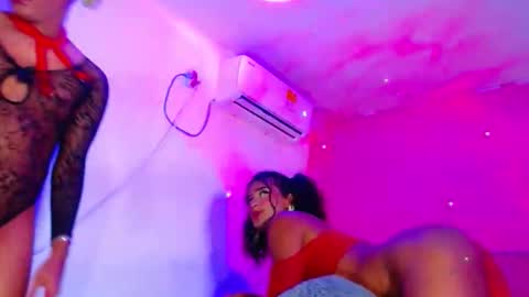 vannesa01 online show from October 2025 09:02:01 PM