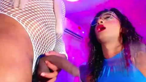 vannesa01 online show from October 2025 07:47:02 PM