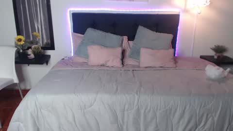 vane online show from December 2024 11:31:02 PM