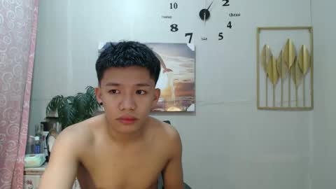 Snapshot of vanxxx2005 chatting on December 2024 06:10:02 AM vanxxx2005 online show from December 2024 06:10:02 AM