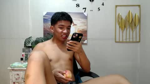 Snapshot of vanxxx2005 chatting on December 2024 01:54:01 PM vanxxx2005 online show from December 2024 01:54:01 PM