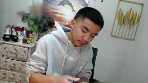 Snapshot of vanxxx2005 chatting on February 2025 06:15:02 PM vanxxx2005 online show from February 2025 06:15:02 PM