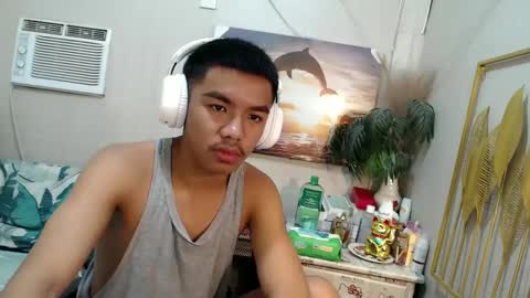 Snapshot of vanxxx2005 chatting on February 2025 09:24:02 PM vanxxx2005 online show from February 2025 09:24:02 PM