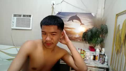 Snapshot of vanxxx2005 chatting on March 2025 04:49:01 AM vanxxx2005 online show from March 2025 04:49:01 AM