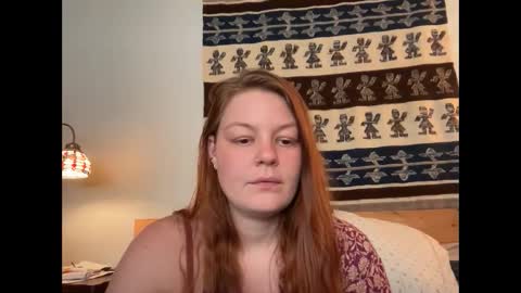 Vara Redbush online show from February 2025 06:20:02 PM