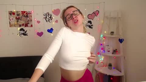 Vasilisa online show from January 2025 04:10:01 PM