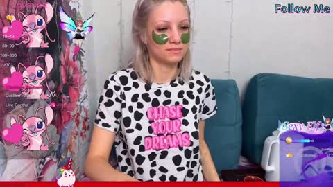 Snapshot of vasya_sylvia chatting on December 2024 07:18:01 AM Vasya Sylvia online show from December 2024 07:18:01 AM