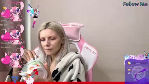 Snapshot of vasya_sylvia chatting on February 2025 12:43:02 PM Vasya Sylvia online show from February 2025 12:43:02 PM