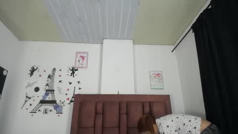 Aurora Cooper online show from November 2025 01:18:02 AM