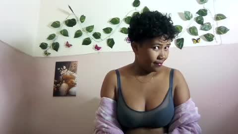 Vayannah online show from June 2026 07:46:02 AM
