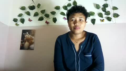 Vayannah online show from June 2026 01:11:01 PM