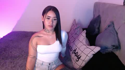 Vayolett Bass online show from December 2024 02:53:02 AM