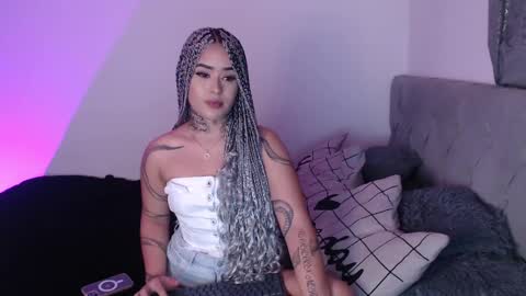 Vayolett Bass online show from February 2025 10:59:01 PM