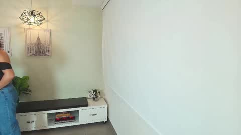 Victoria online show from September 2025 11:04:02 AM