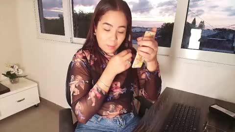 Victoria online show from October 2025 11:00:02 AM