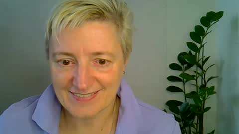 Snapshot of vea_motty chatting on October 2025 08:59:01 AM vea_motty online show from October 2025 08:59:01 AM