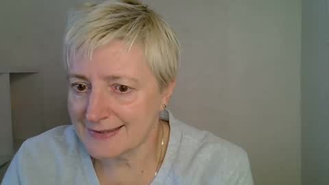 Snapshot of vea_motty chatting on November 2025 08:35:02 AM vea_motty online show from November 2025 08:35:02 AM