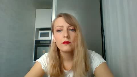 Veessa online show from April 2026 01:14:02 PM