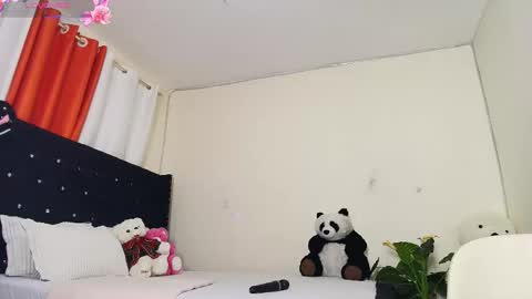 zola online show from November 2025 01:27:01 AM