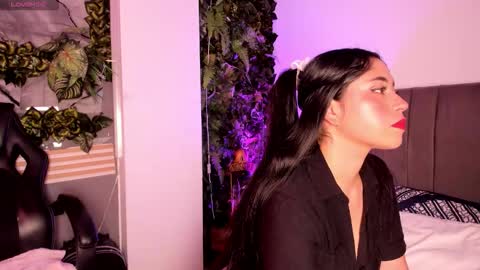 Isabella online show from February 2026 08:25:02 PM