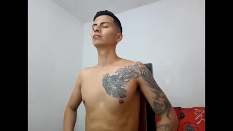 velk_hot1 online show from February 2025 04:44:01 PM