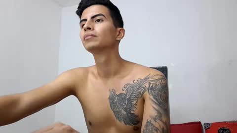 velk_hot1 online show from March 2025 04:23:02 AM
