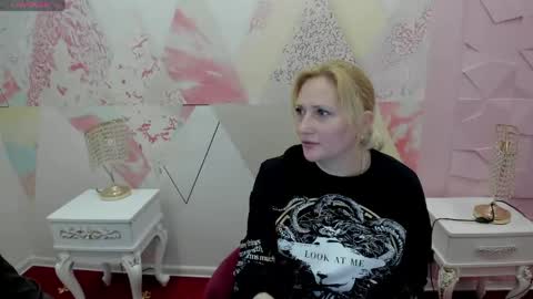 velka_raspberry online show from May 2026 08:08:02 AM