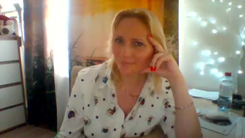 Snapshot of velka_raspberry chatting on June 2026 11:21:01 AM velka_raspberry online show from June 2026 11:21:01 AM