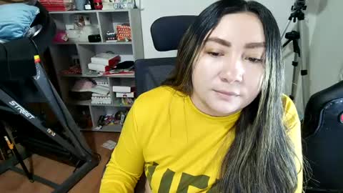 Snapshot of vellarossa chatting on July 2026 06:47:02 AM Im VelaI will be Christmas and New Year with my family December 22 to January 13 I will miss you guys. online show from July 2026 06:47:02 AM