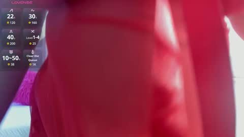 velveet_ online show from November 2025 11:57:02 AM