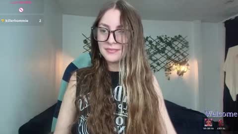 Snapshot of velvet__moon chatting on April 2026 12:08:01 AM Sophi online show from April 2026 12:08:01 AM