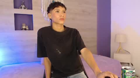 An online show from May 2026 03:33:01 AM