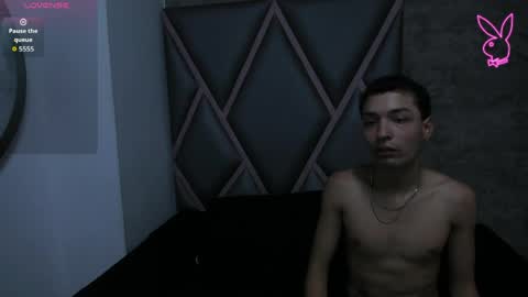 Stefany Y Diego online show from May 2026 12:11:01 PM