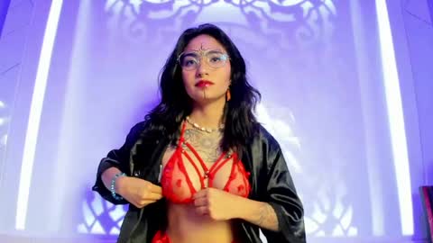 velvet  mystic online show from May 2026 01:44:01 AM