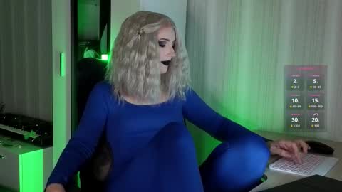 Violet online show from November 2025 10:15:01 AM