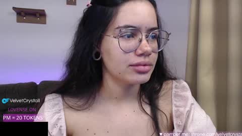  Crystal         PVT OPEN online show from November 2025 01:33:02 AM