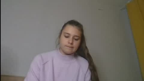 velveted_ivy online show from November 2025 01:00:02 PM