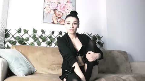 velvetnovaa online show from November 2025 07:11:02 AM