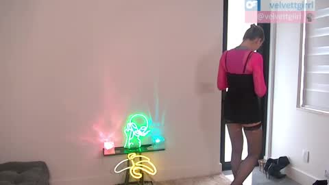Snapshot of velvettgirl chatting on May 2026 04:59:02 PM VelvetTGirl online show from May 2026 04:59:02 PM