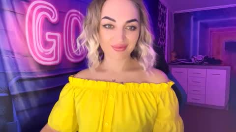 Snapshot of velvettouch4444 chatting on February 2026 09:03:02 PM MERYEM online show from February 2026 09:03:02 PM