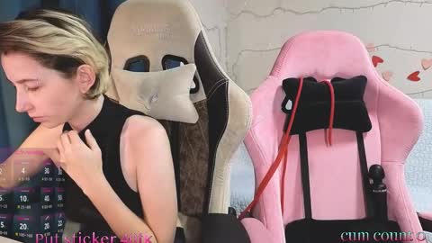 CLEOshort hair  TIna long hair  online show from September 2025 05:23:02 PM