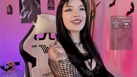 Snapshot of velvetvampire chatting on July 2026 03:58:02 AM Jess online show from July 2026 03:58:02 AM