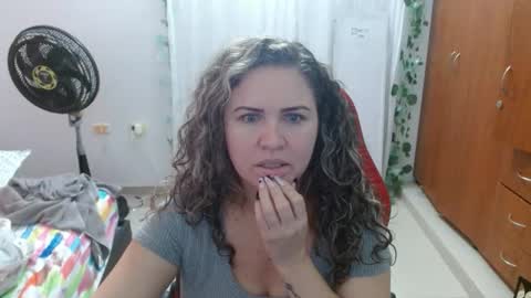 venecasexy44 online show from September 2025 11:21:01 AM