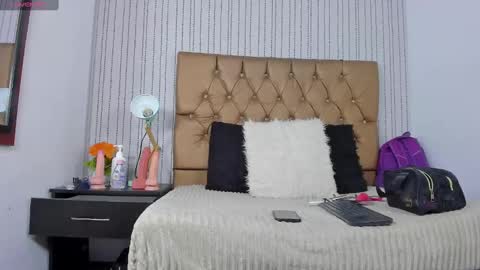 veneno hot online show from February 2025 12:52:02 PM