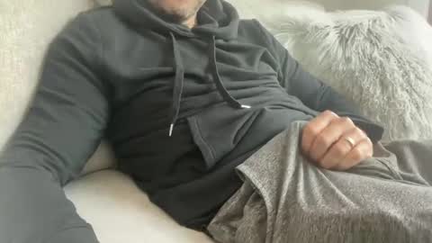 Snapshot of venicebeachdude chatting on February 2026 07:47:02 PM venicebeachdude online show from February 2026 07:47:02 PM