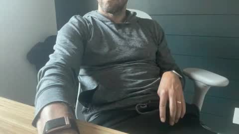 Snapshot of venicebeachdude chatting on March 2026 11:21:02 PM venicebeachdude online show from March 2026 11:21:02 PM
