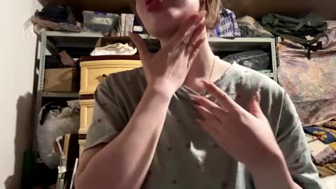 Snapshot of venlissex chatting on April 2026 01:48:02 PM Mia online show from April 2026 01:48:02 PM