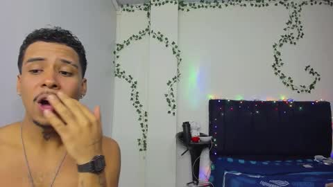 venus_boy2 online show from November 2025 03:16:02 AM